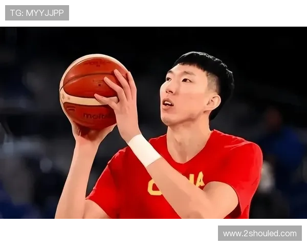 中国男篮迎战澳大利亚全力备战世界杯 热血拼搏力争突破新高 中国男篮迎战澳大利亚全力备战世界杯 热血拼搏力争突破新高